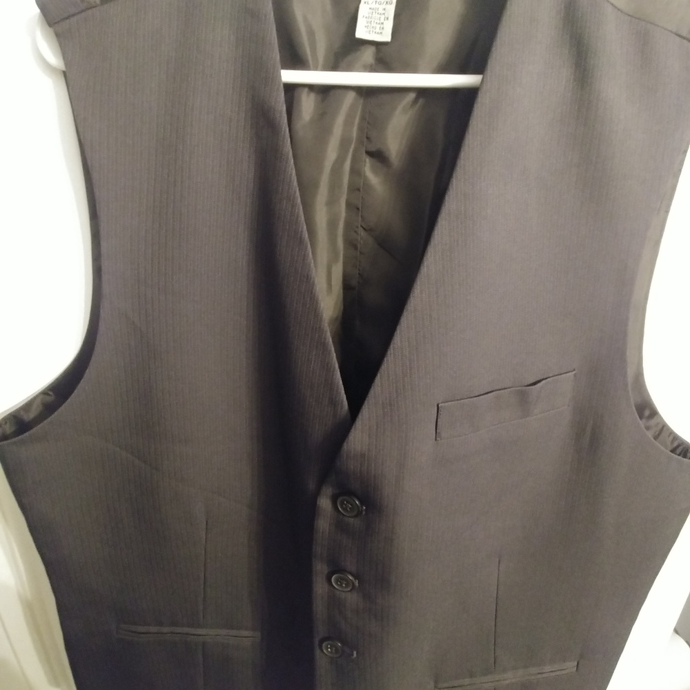 Kenneth Cole Reaction, Dark Navy pinstripe, Vest